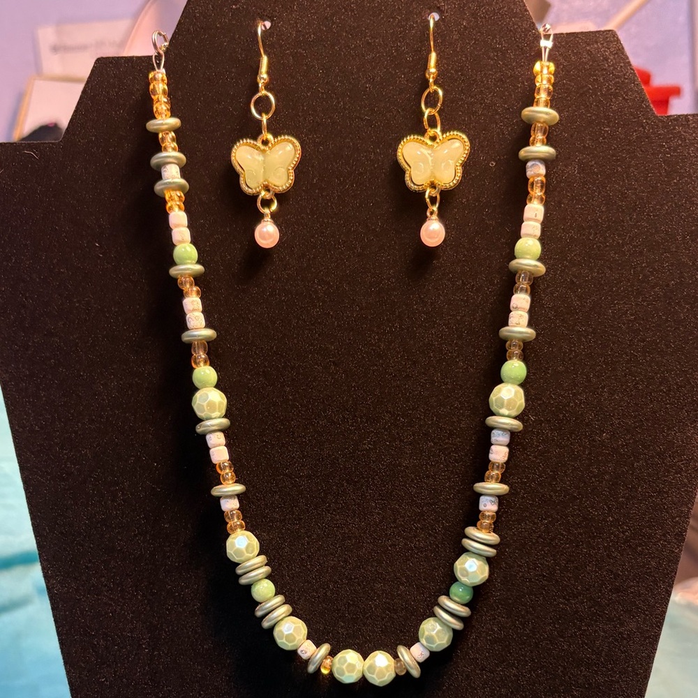 Handmade green and gold necklace and earring set